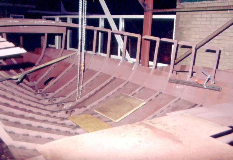 21-12-2004, 2e gang aan stuurboord kant er tegen aan